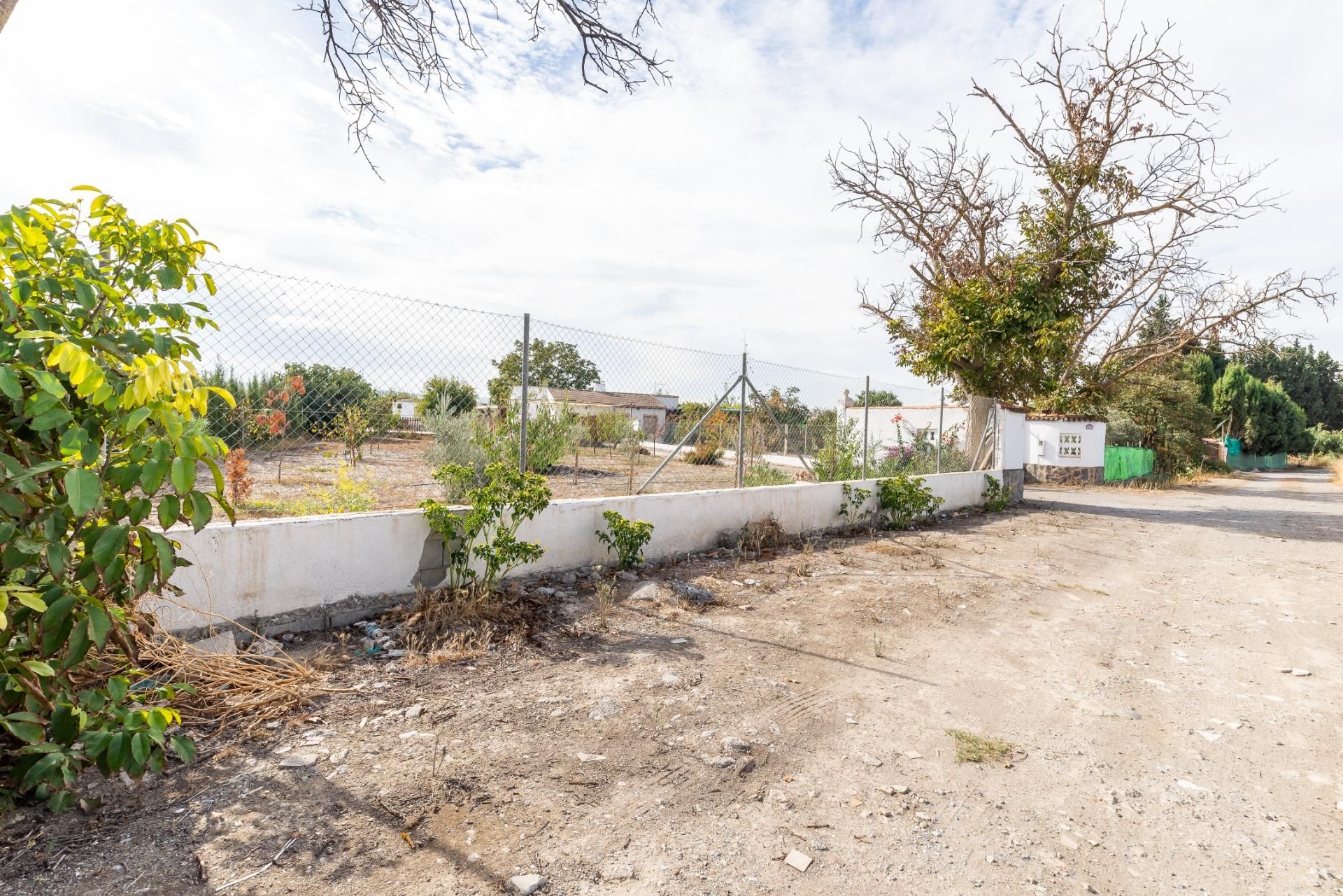 Finca rústica en venda en Santa Fe amb Jardí privat, Terrassa i Traster