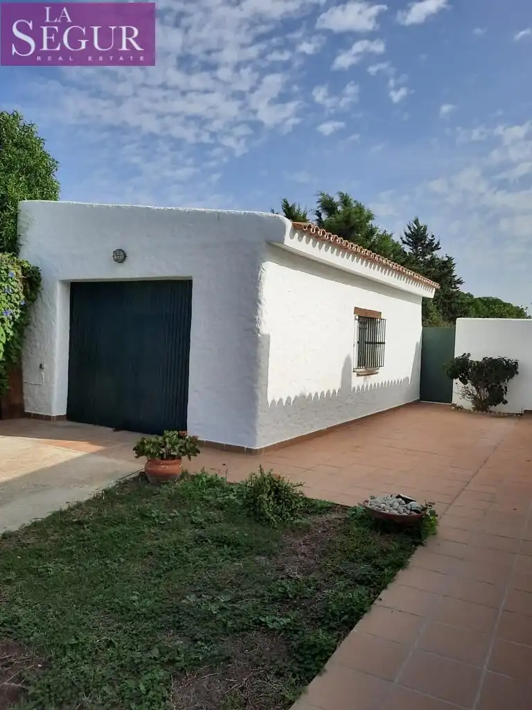 Exterior view of Houses for sale in Vejer de la Frontera  with Private garden, Terrace and Swimming Pool