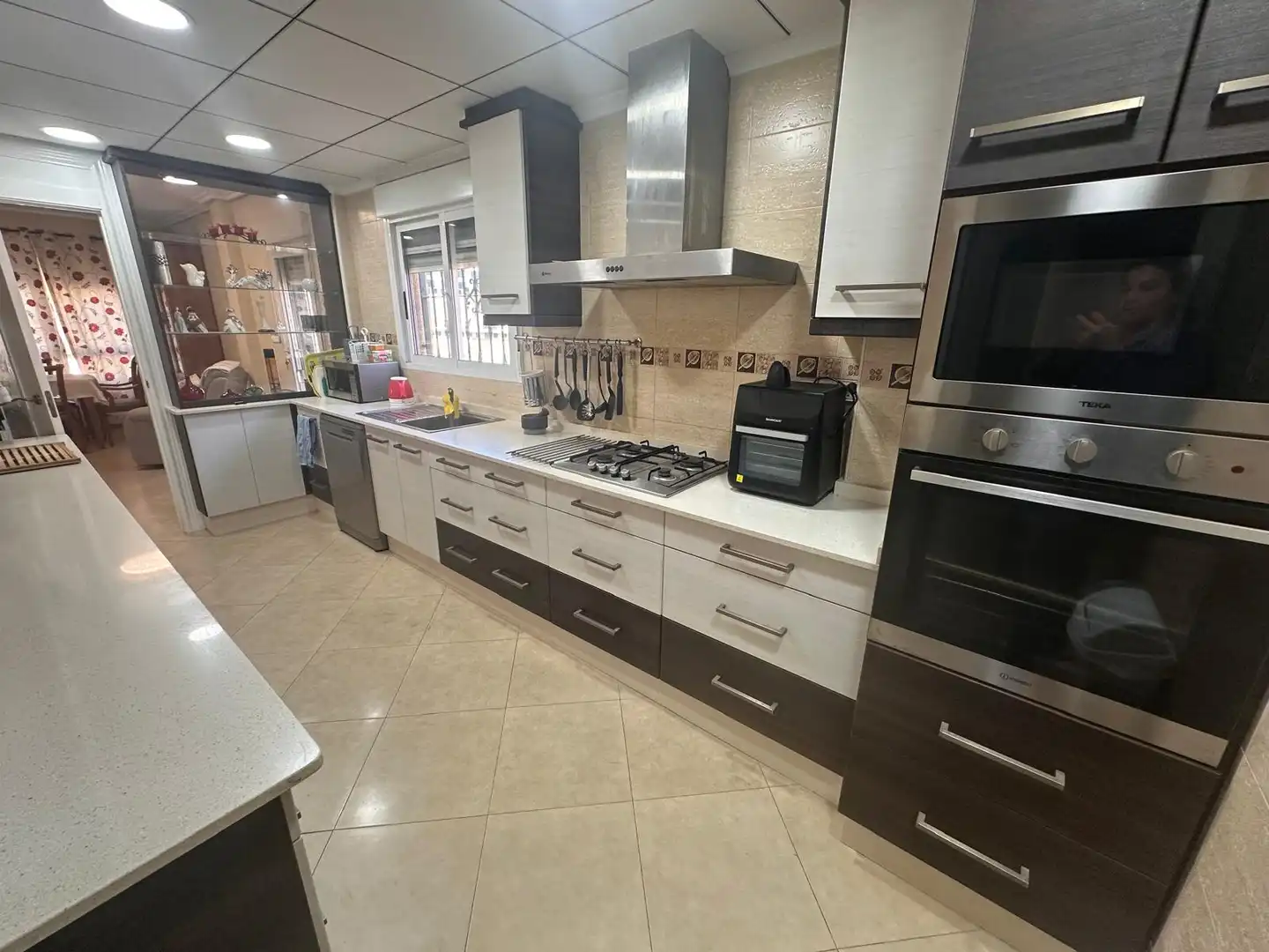 Cuina de Casa adosada en venda en Daya Nueva amb Aire condicionat, Calefacció i Jardí privat