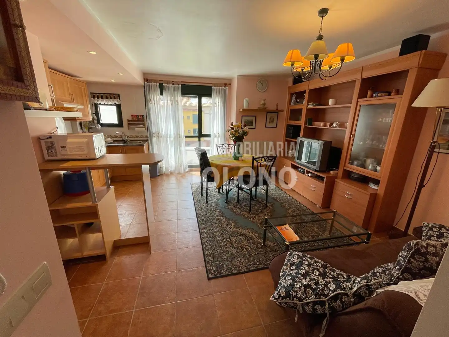 Sala de estar de Dúplex en venta en Cuzcurrita de Río Tirón con Calefacción, Terraza y Amueblado