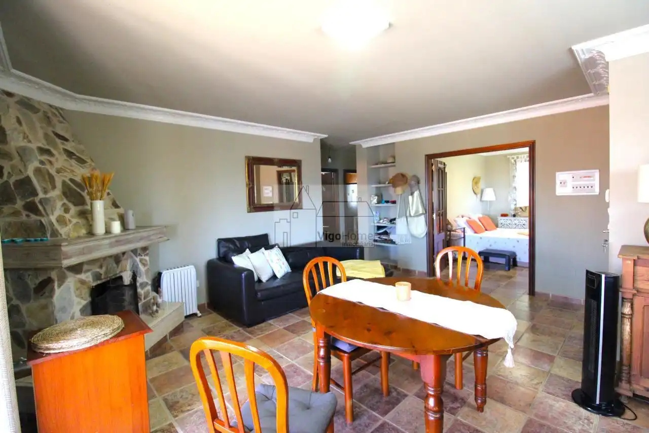 Sala de estar de Casa o chalet en venta en Mos con Calefacción, Jardín privado y Trastero