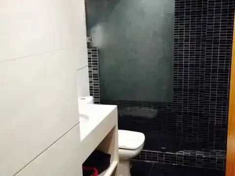 Bany de Pis de lloguer en Nigrán amb Jardí privat, Parquet i Moblat
