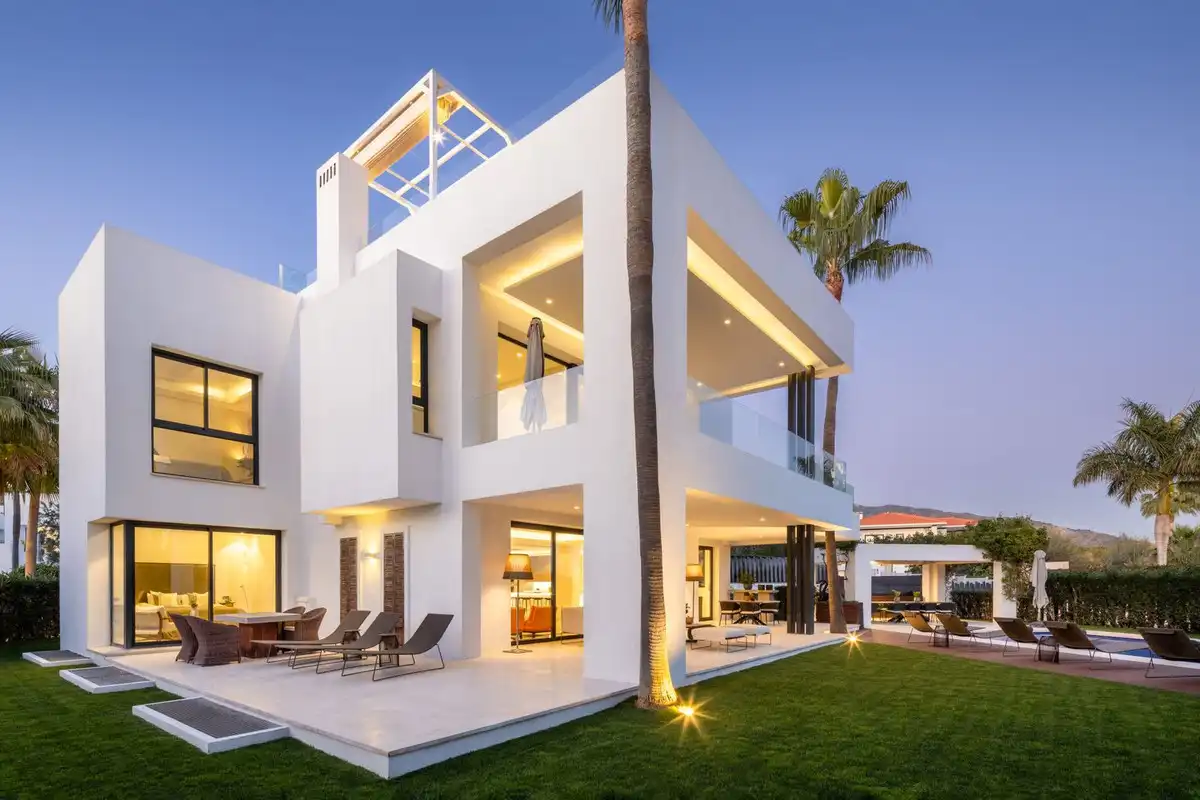 Chalet con piscina en venta en Milla de Oro, imagen 16