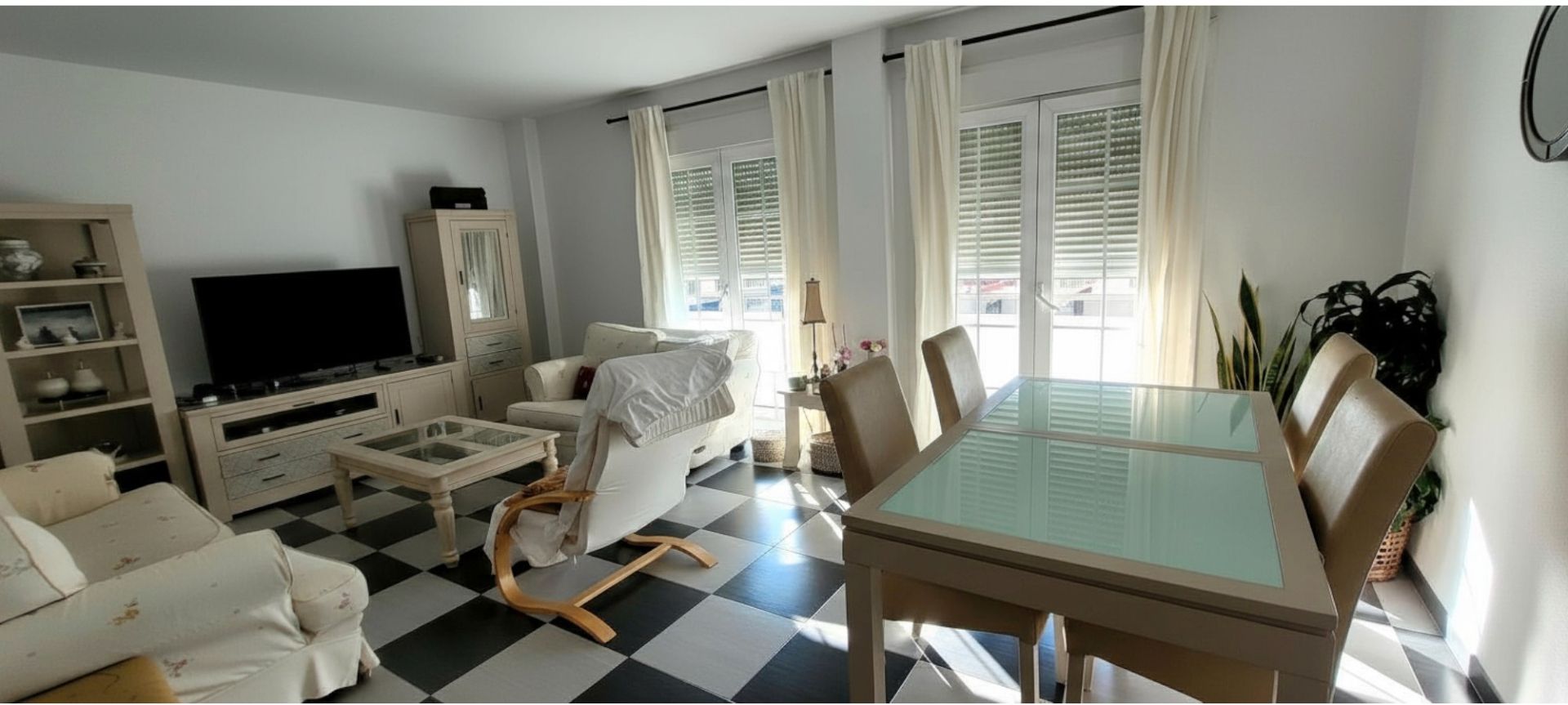 Sala d'estar de Pis en venda en Roquetas de Mar amb Aire condicionat, Calefacció i Terrassa