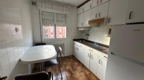 Foto 2 de Pis en venda a Calle Alcarria, Pumarín, Gijón