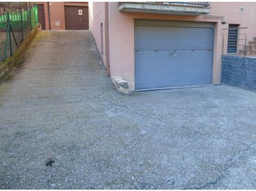 Aparcamiento en venta en Calle Nou 25