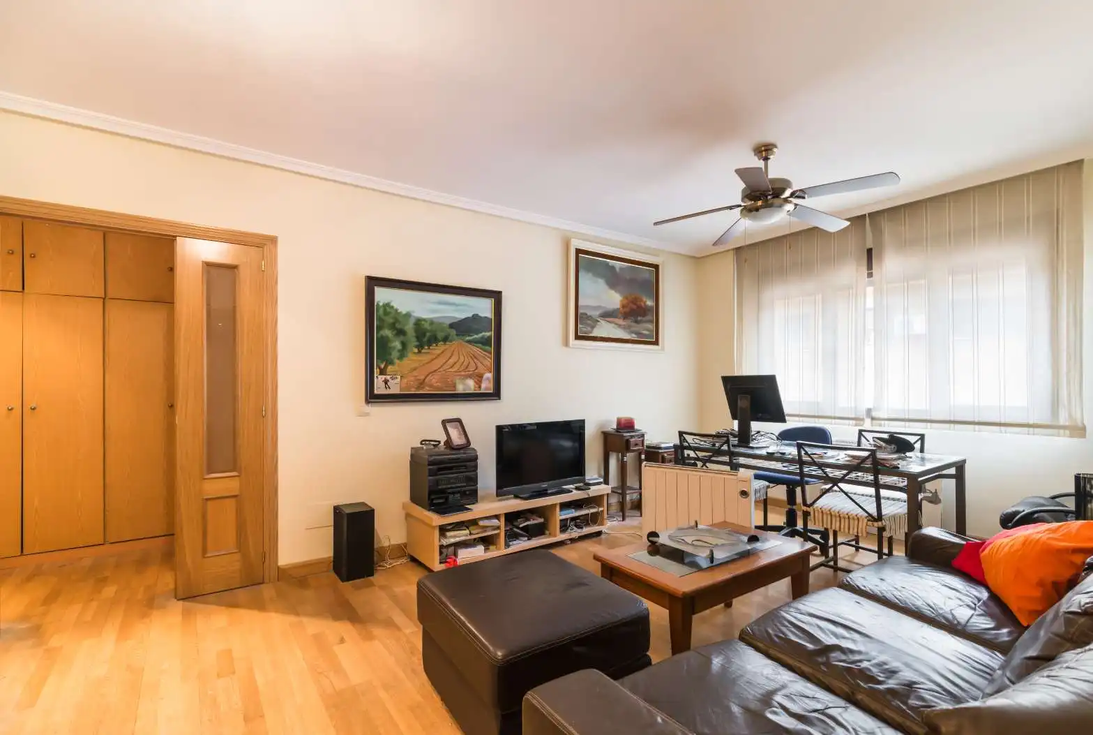 Sala de estar de Piso en venta en Pedrezuela con Calefacción y Amueblado