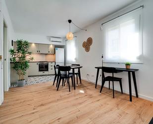 Cocina de Piso de alquiler en L'Hospitalet de Llobregat con Aire acondicionado, Calefacción y Parquet