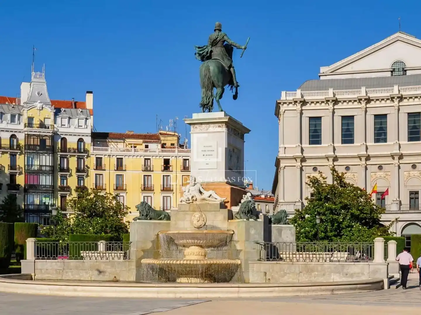 Exterior view of Flat for sale in Madrid  with Air Conditioner, Heating and Storage room