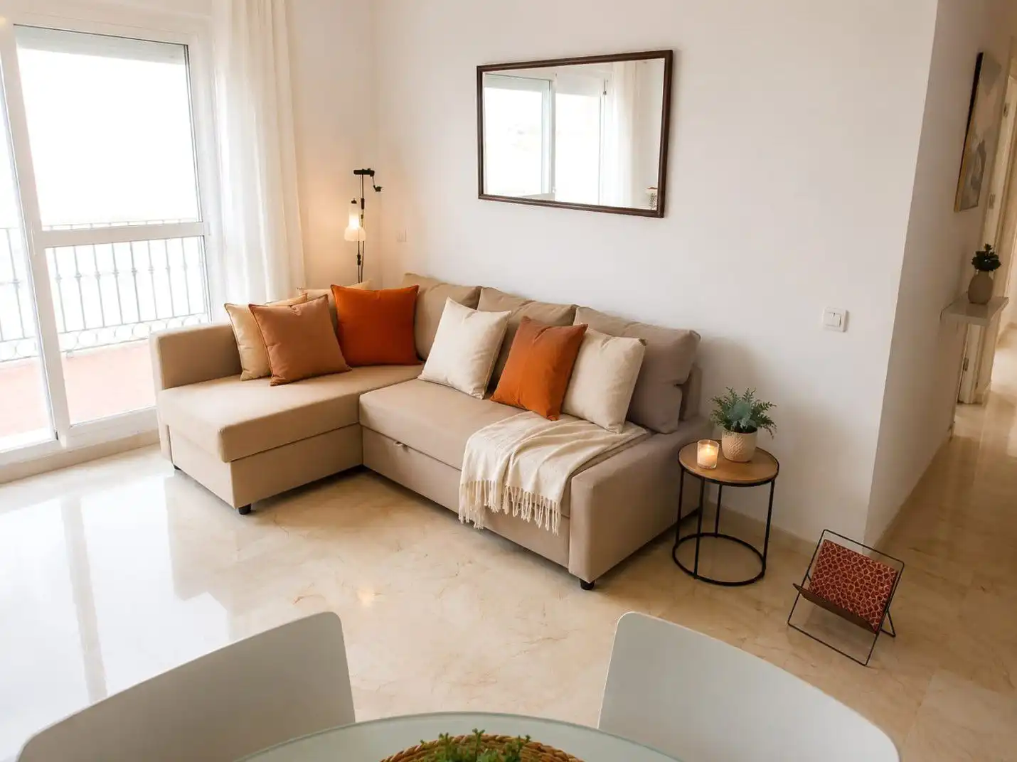 Living room of Apartments for rent in Sotogrande  with Air Conditioner, Terrace and Community pool