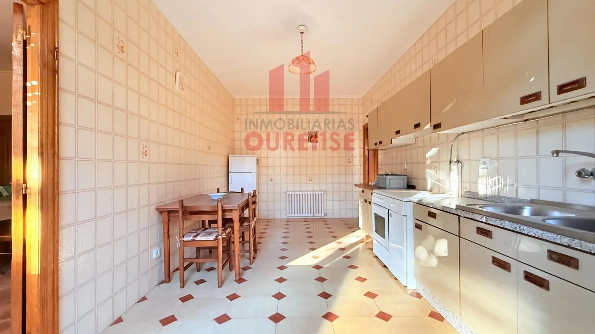 Kitchen of Houses for sale in Trasmiras, Ourense