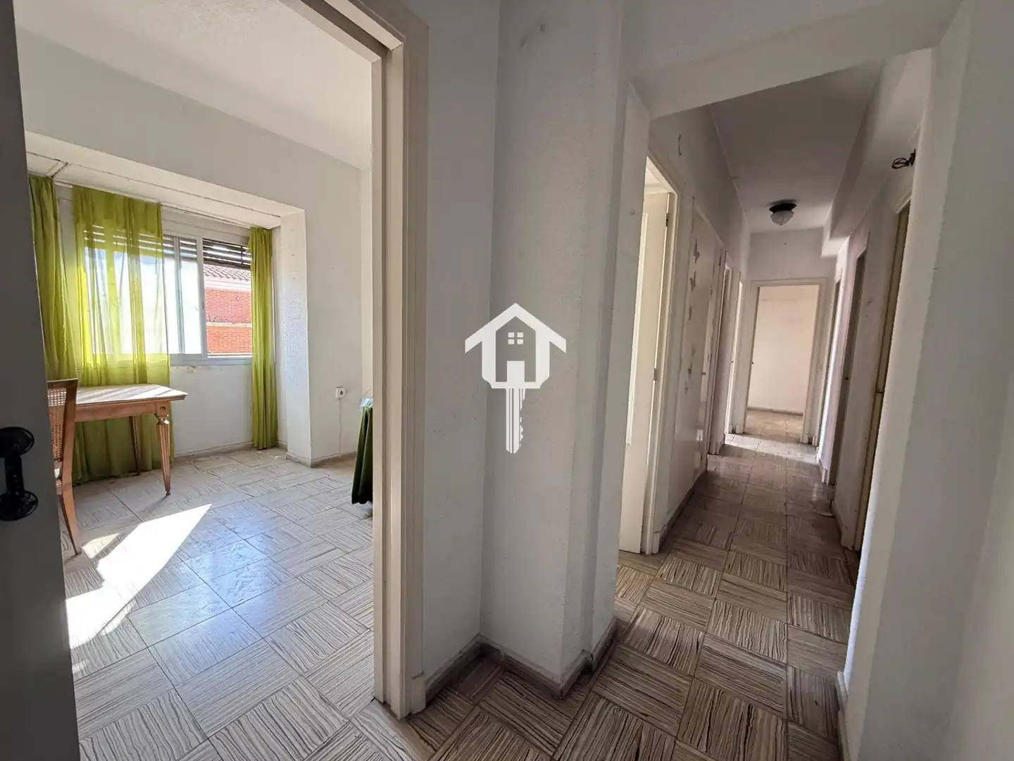 Piso con ascensor en venta en Calle REYES CATOLICOS, imagen 4