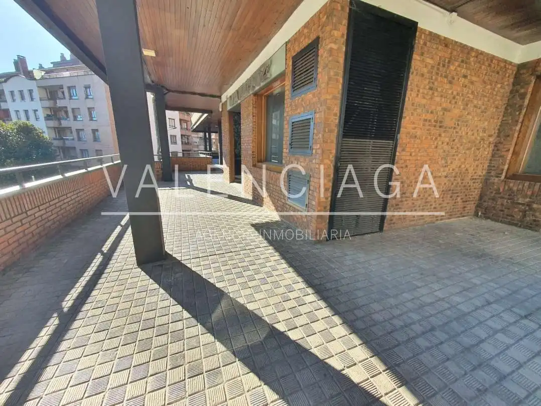 Exterior view of Commercial properties for sale in Beasain  with Air Conditioner
