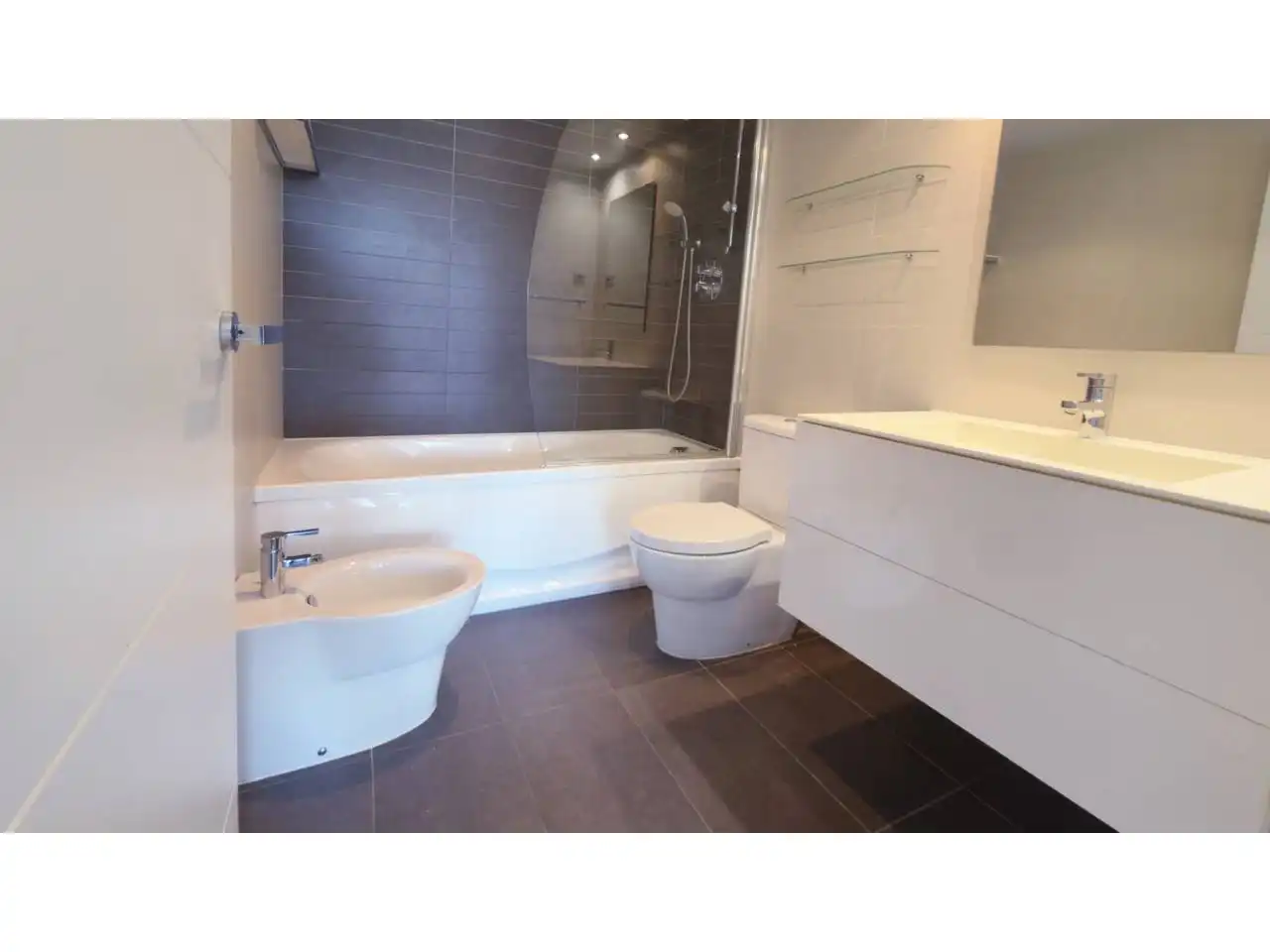 Baño de Piso en venta en Sabadell con Aire acondicionado, Calefacción y Parquet