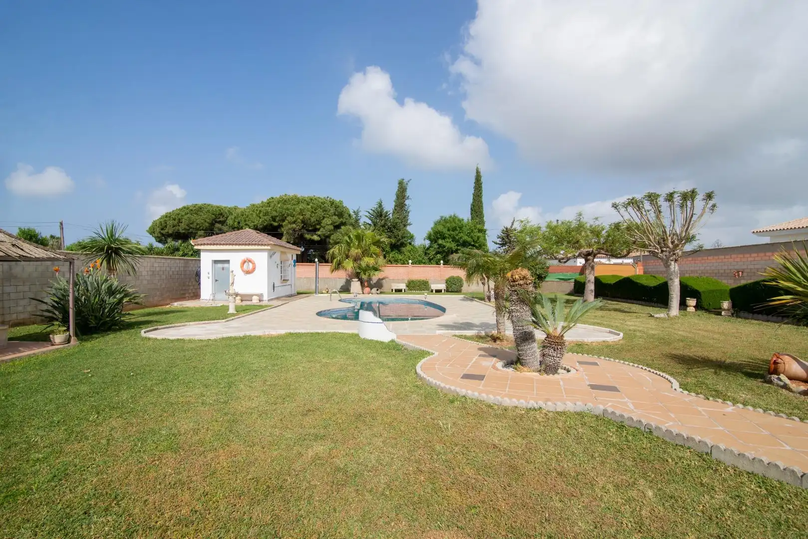 Jardín de Casa o chalet en venta en Chiclana de la Frontera con Aire acondicionado, Jardín privado y Trastero