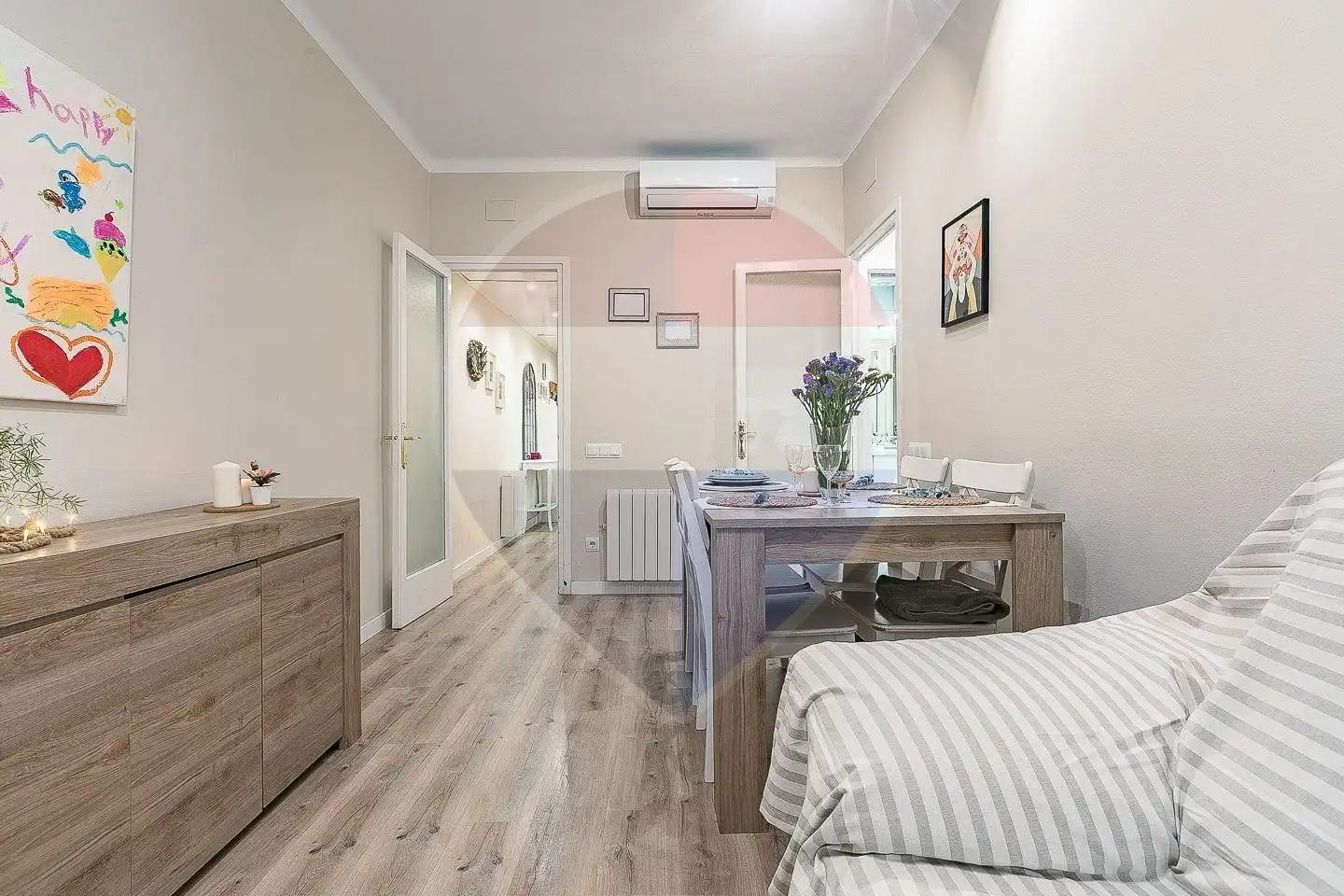 Habitación de Piso en venta en Barcelona con Aire acondicionado, Calefacción y Balcón