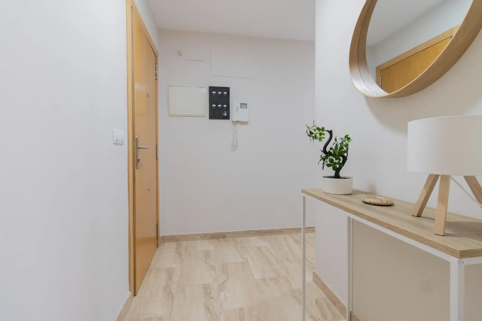 Maisonette zum Verkauf in Massamagrell mit Klimaanlage, Terrasse und Abstellraum