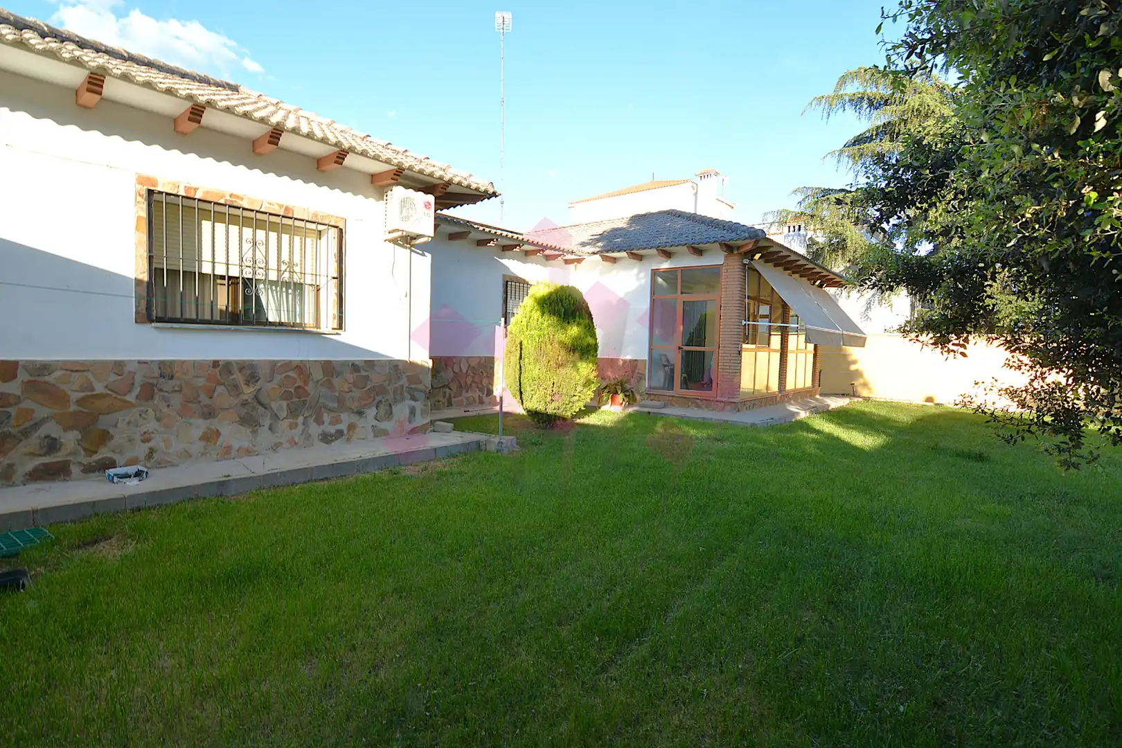 Garden of Houses for sale in Picón  with Air Conditioner, Heating and Private garden
