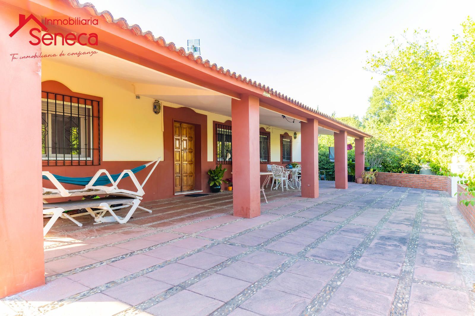 Vista exterior de Casa o xalet en venda en  Córdoba Capital amb Aire condicionat, Calefacció i Moblat
