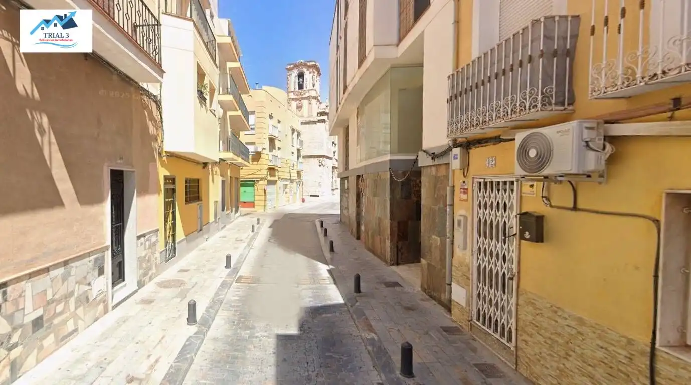 Adosado con terraza en venta en Calle de la Cruz, imagen 2