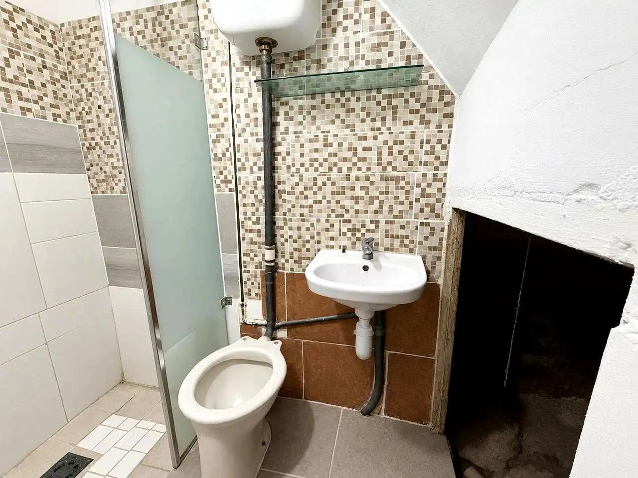Baño de Local en venta en Barcelona