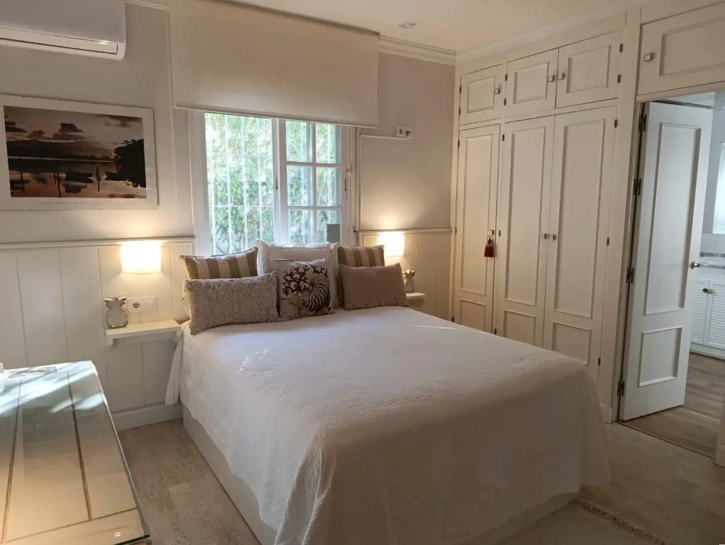 Dormitori de Casa o xalet en venda en Chiclana de la Frontera amb Aire condicionat, Jardí privat i Traster