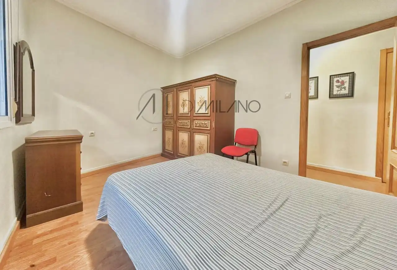 Bedroom of Flat for sale in Vigo   with Heating, Storage room and Furnished