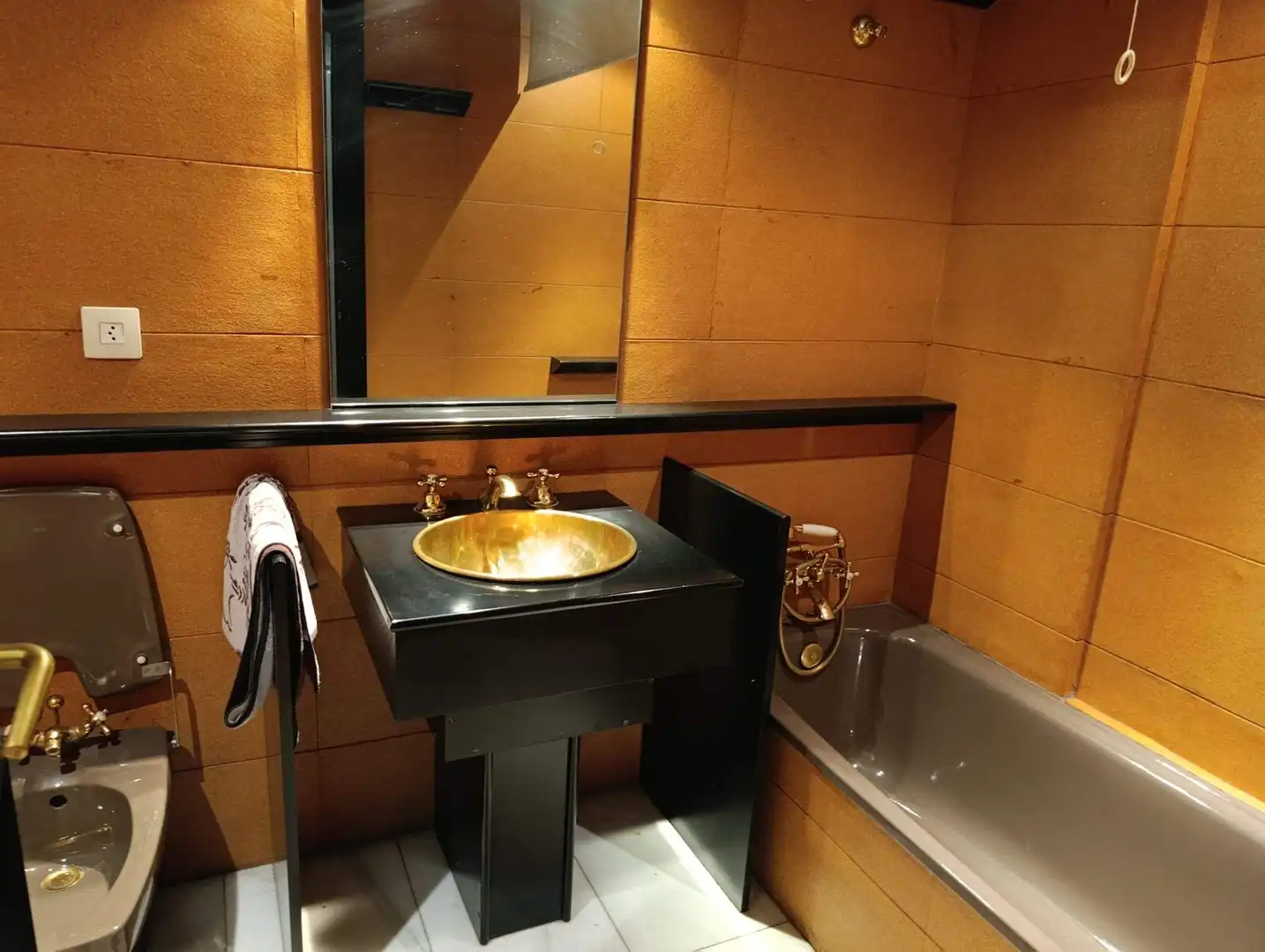 Badezimmer von Wohnung zum Verkauf in León Capital  mit Heizung, Terrasse und Abstellraum
