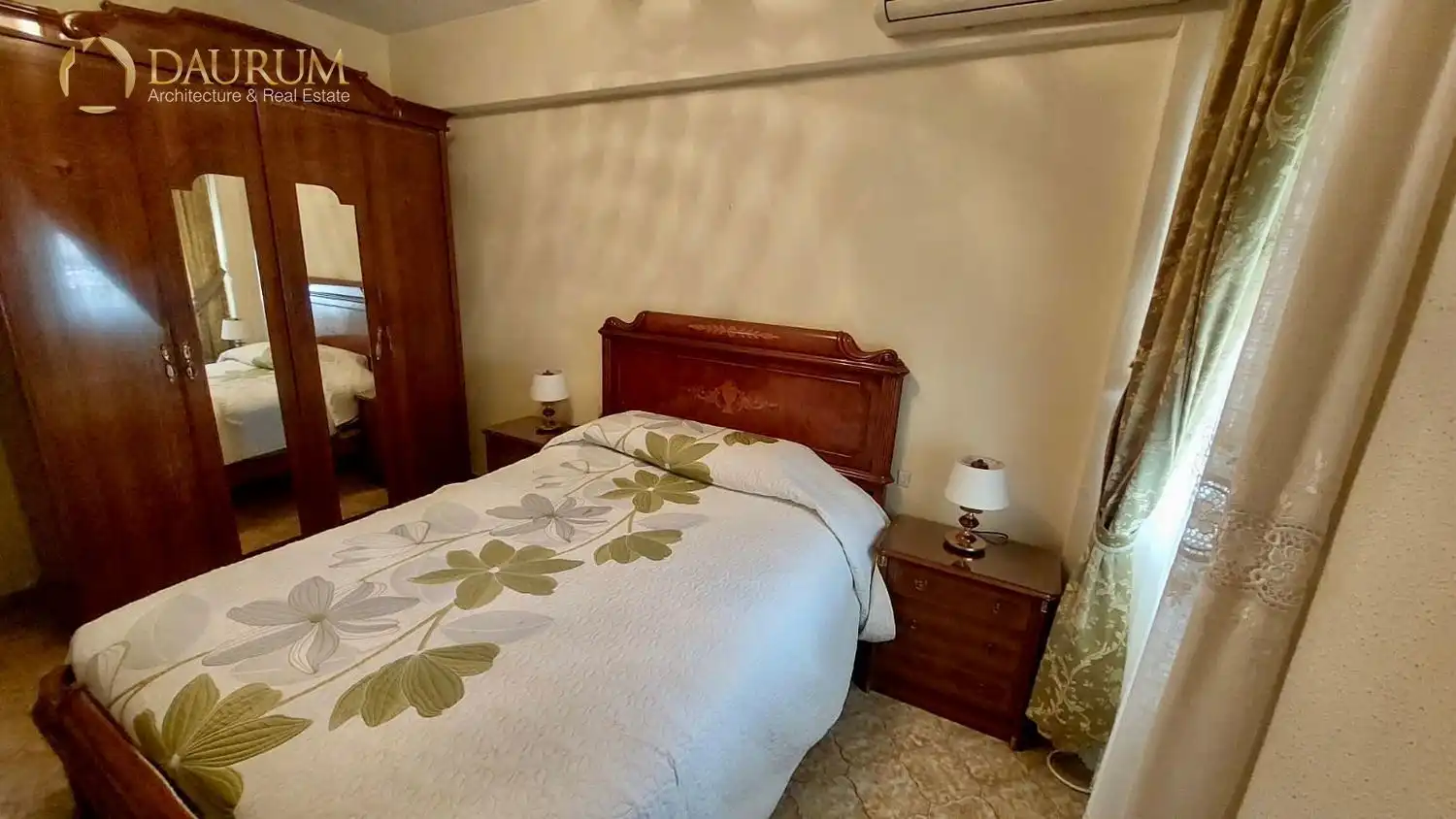 Bedroom of Flat for sale in Sevilla  with Air Conditioner, Heating and Terrace