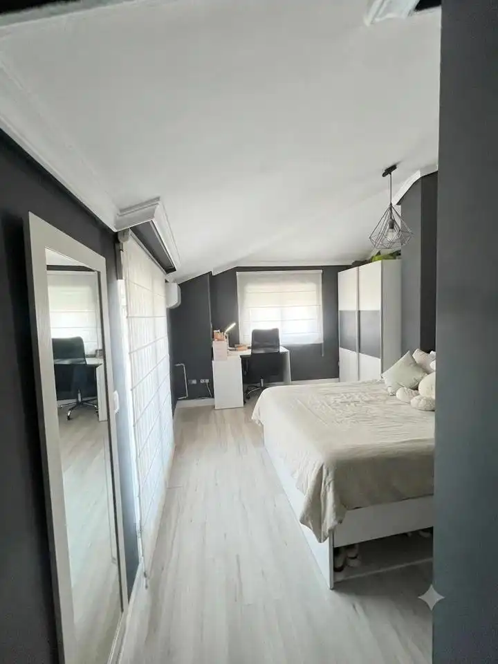 Habitación de Dúplex en venta en Plasencia con Aire acondicionado y Terraza