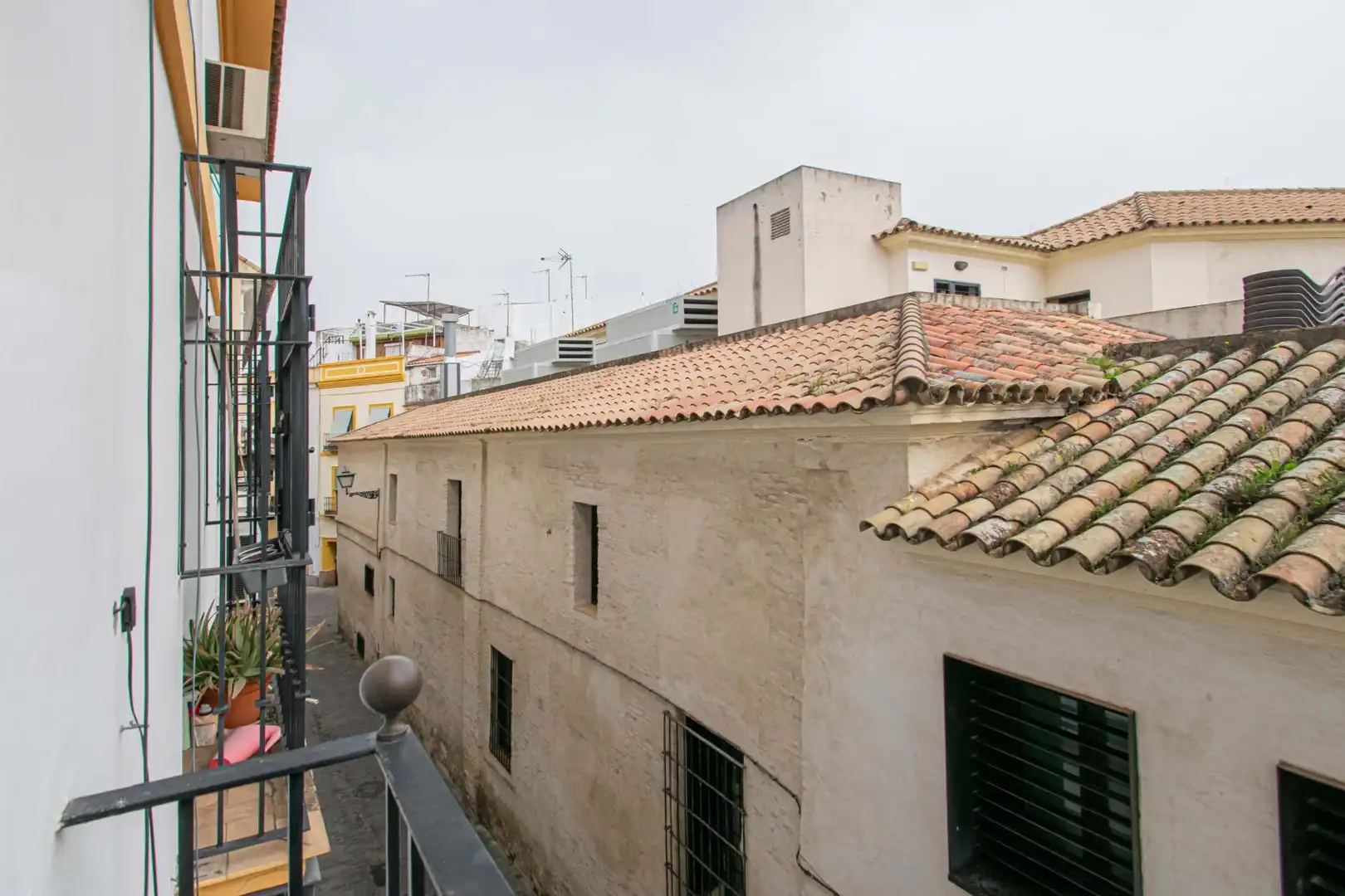 Vista exterior de Pis en venda en Sevilla amb Aire condicionat