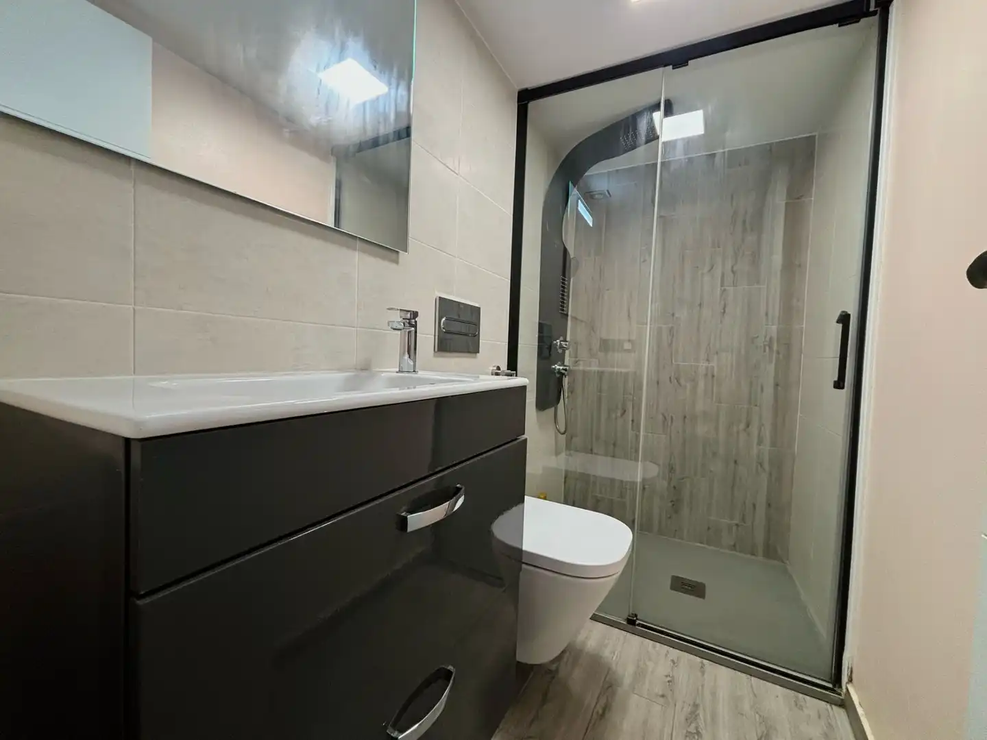 Bathroom of Apartments for sale in Calpe / Calp  with Air Conditioner, Furnished and Community pool