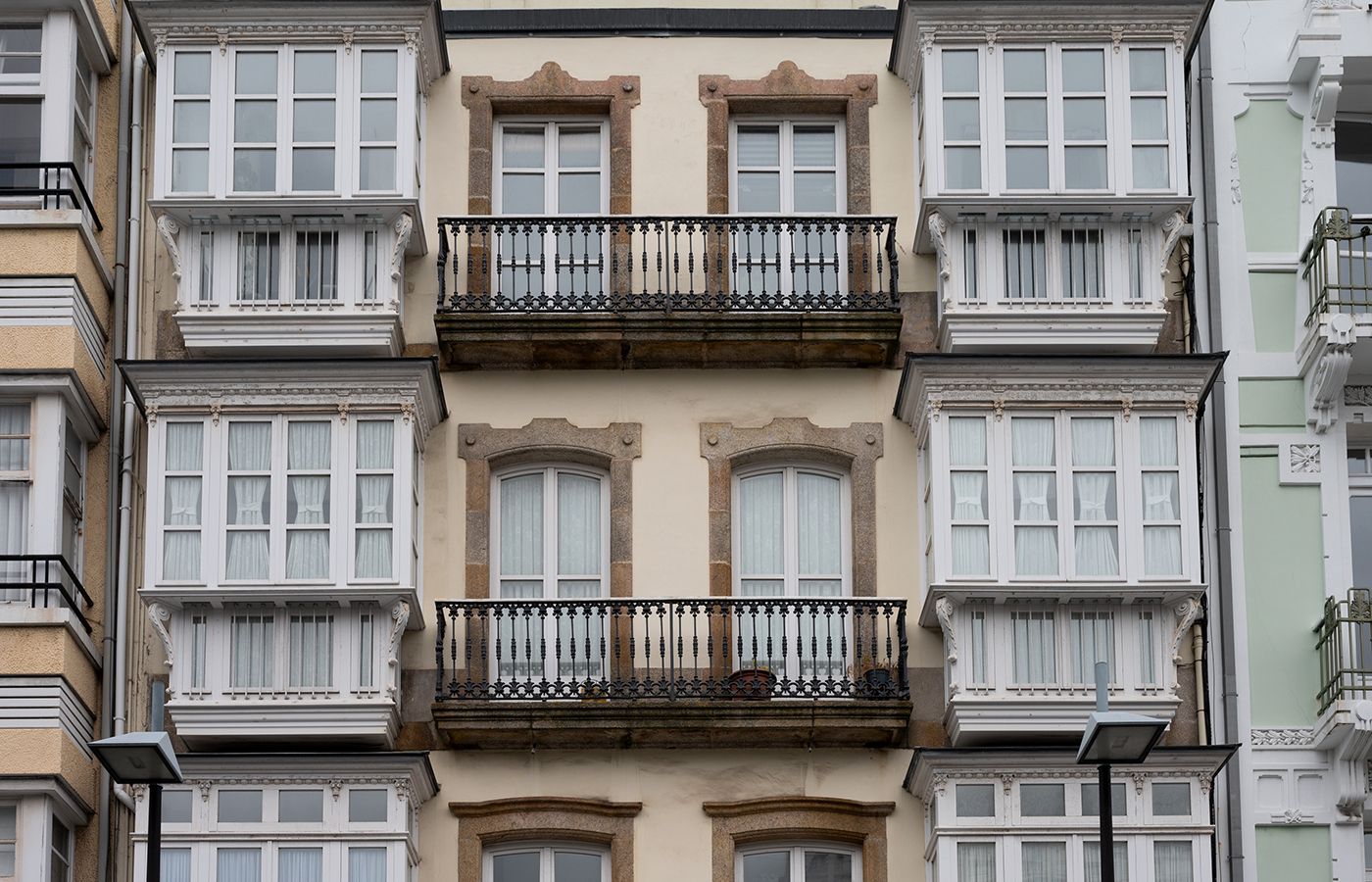 Vista exterior de Pis en venda en A Coruña Capital  amb Calefacció, Jardí privat i Terrassa