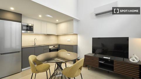 Foto 2 de Piso de alquiler en El Poble Sec - Parc de Montjuïc,  Barcelona Capital