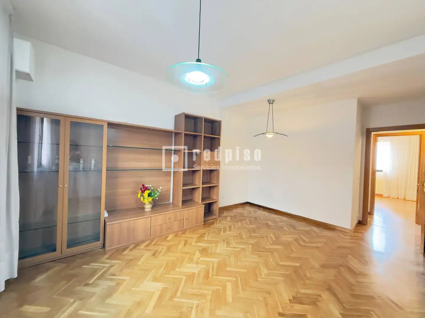 Living room of Flat for sale in Madrid  with Air Conditioner, Heating and Parquet flooring