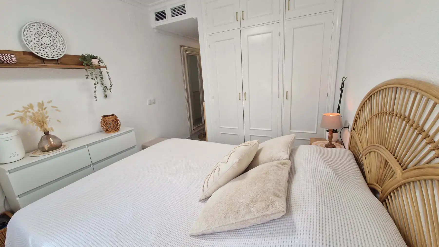 Dormitori de Pis en venda en Torremolinos amb Aire condicionat, Calefacció i Terrassa