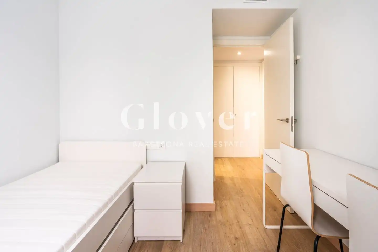 Habitación de Piso en venta en Barcelona con Aire acondicionado y Calefacción