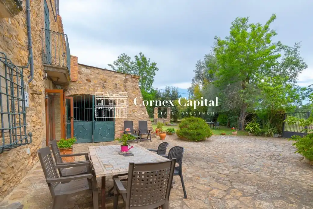 Country house with garden for sale in Forallac, imagen 8
