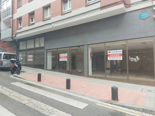 Local comercial en Venta en Zurbaran