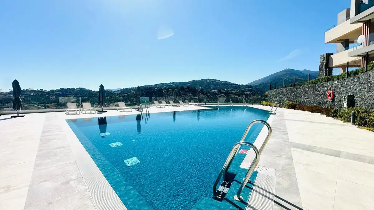 Swimming pool of Flat for sale in Mijas  with Air Conditioner, Terrace and Storage room