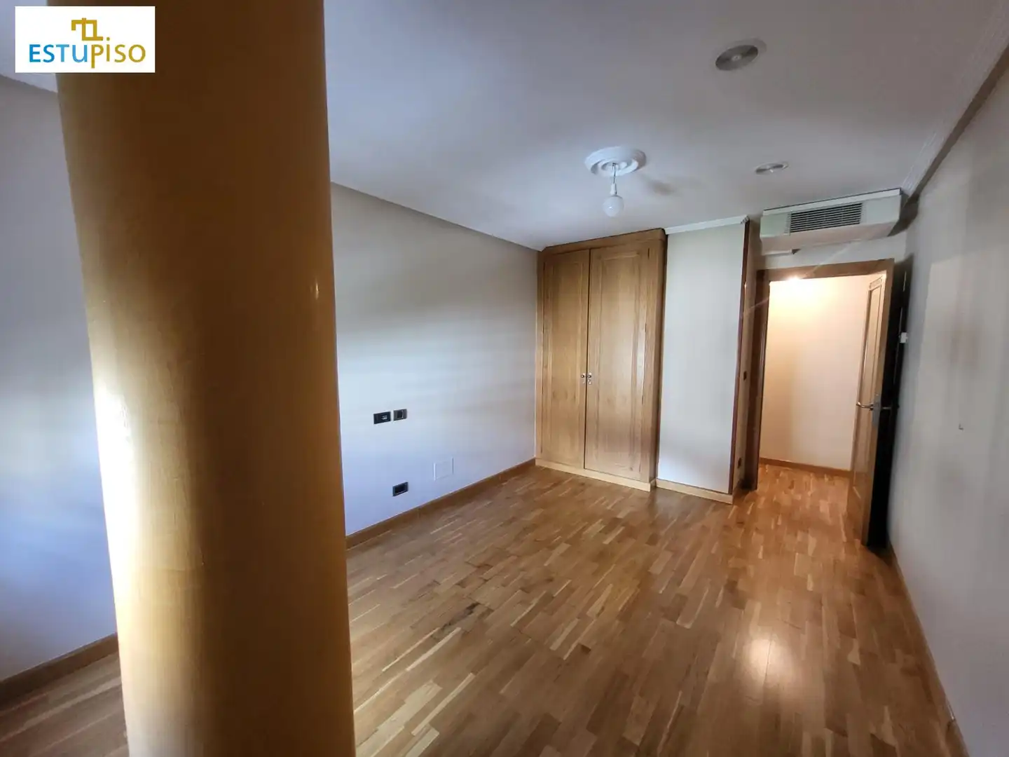 Bedroom of Flat for rent in León Capital   with Balcony