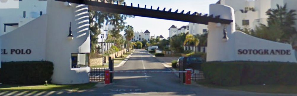 Exterior view of Garage for sale in Sotogrande