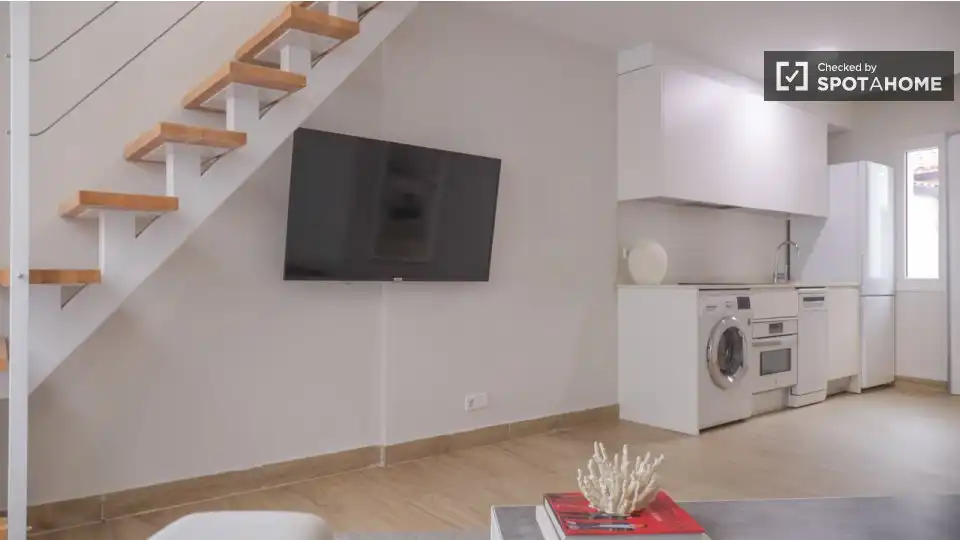 Flat with terrace to rent in Tetuán, imagen 7