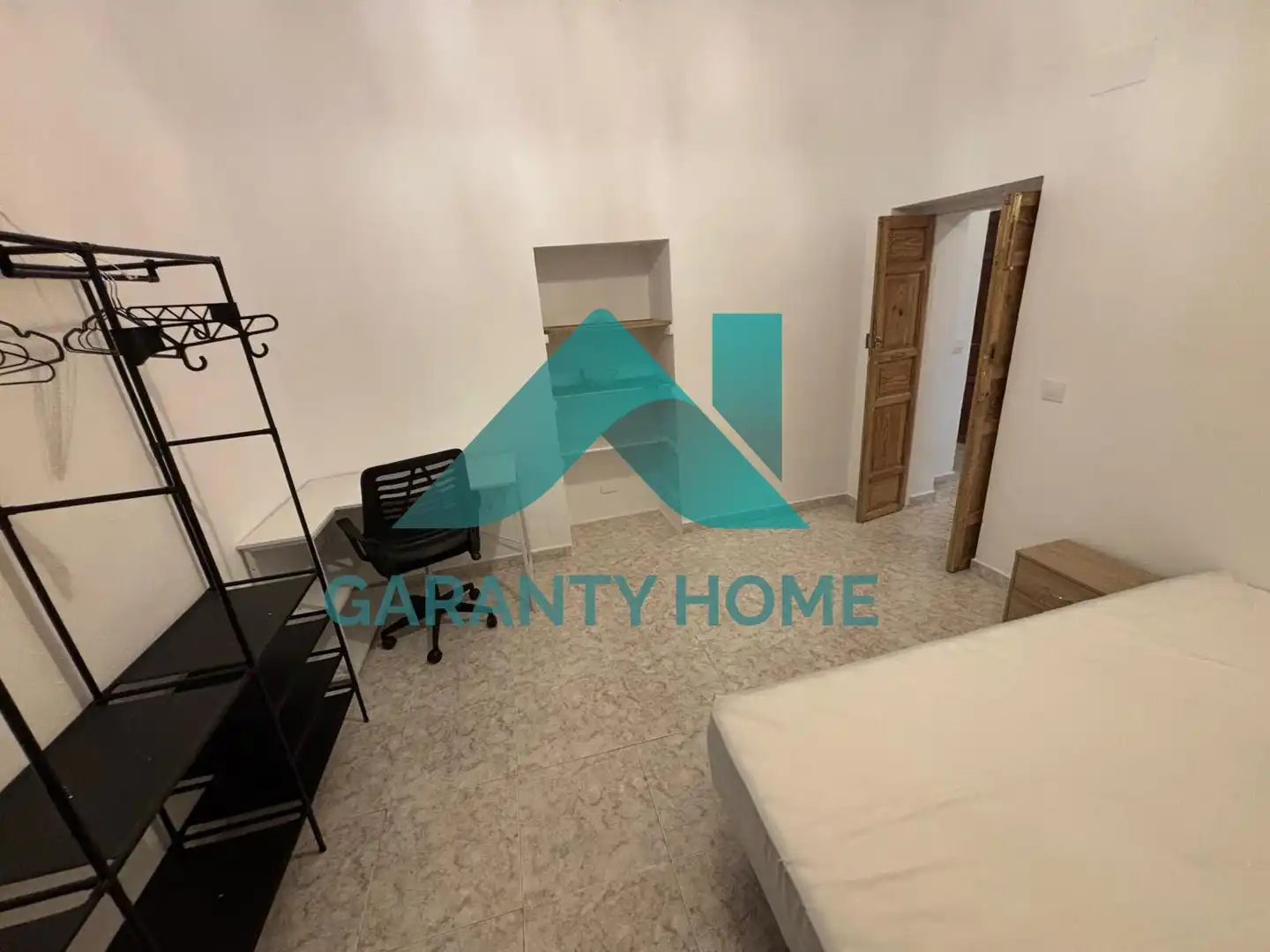 Flat for share in Cáceres  with Balcony