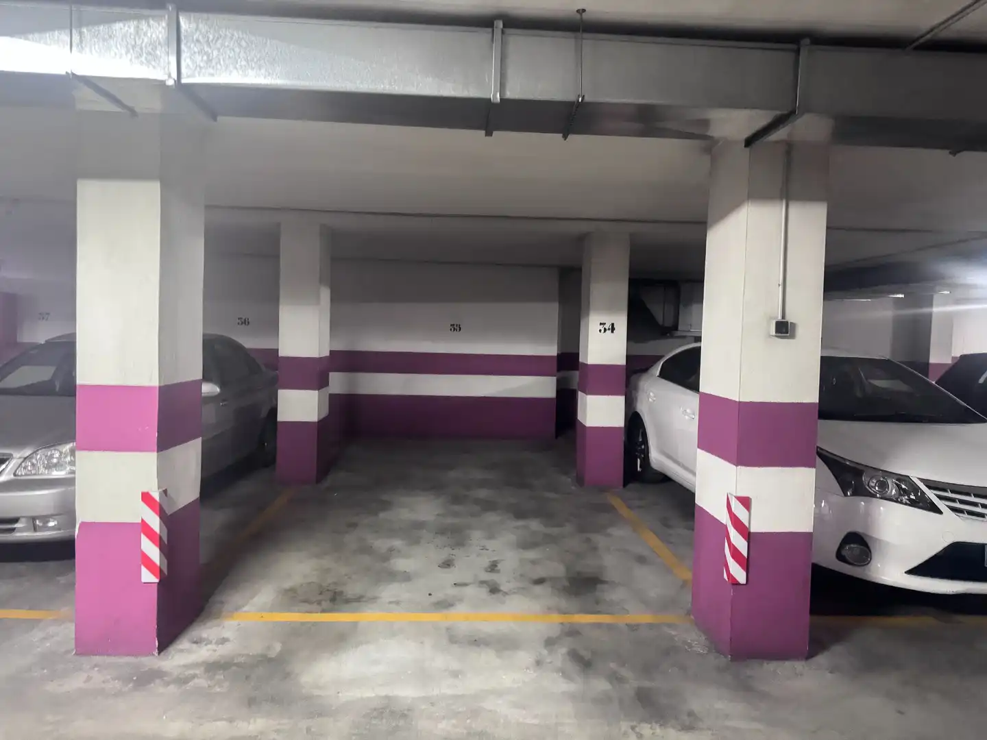 Parkplatz von Wohnungen zum Verkauf in Maracena mit Klimaanlage, Heizung und Abstellraum