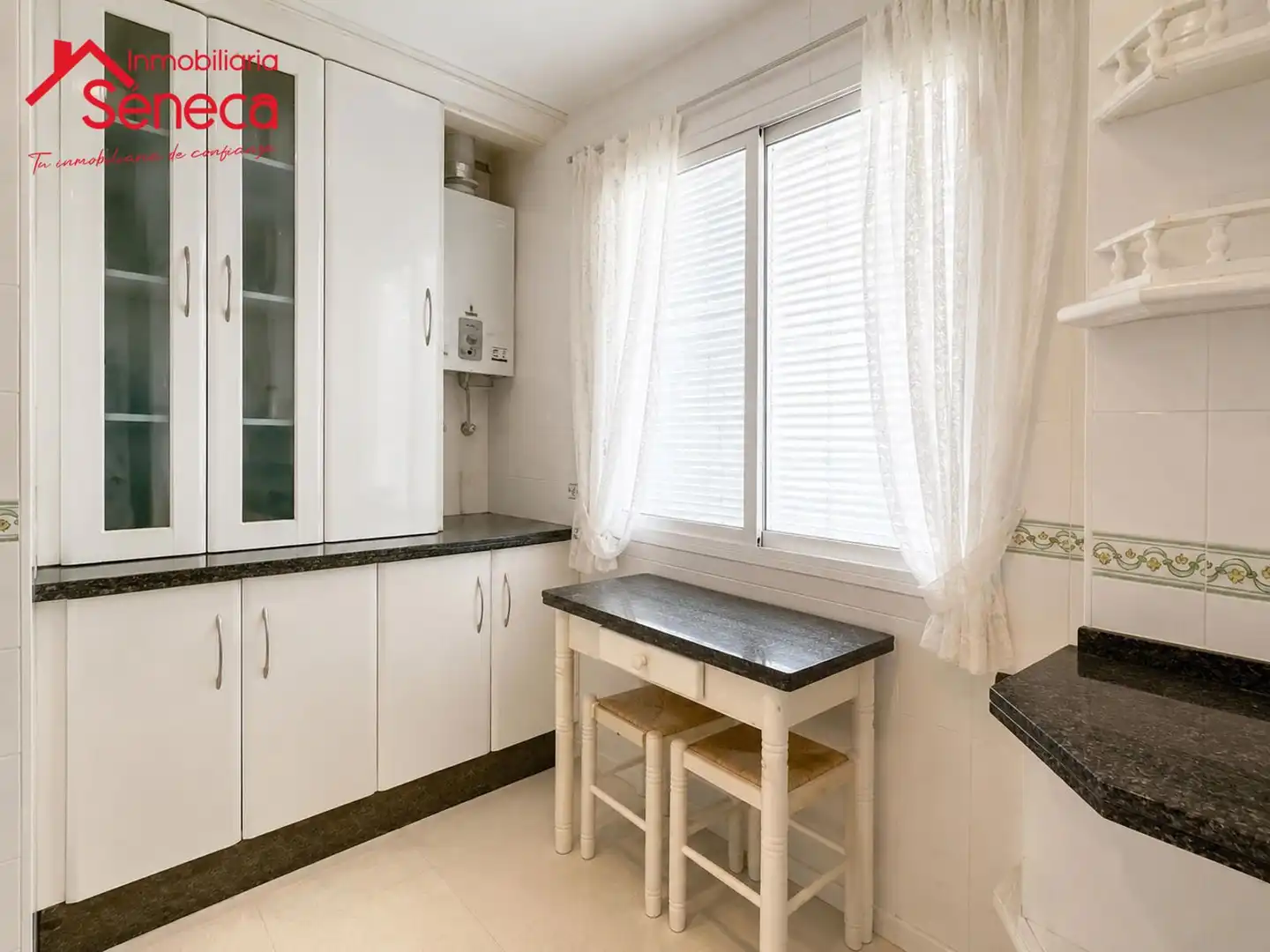 Kitchen of Flat for sale in Córdoba  with Air Conditioner, Heating and Swimming Pool