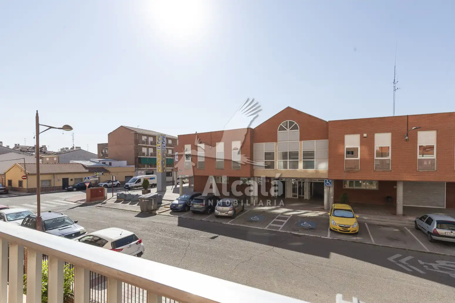 Vista exterior de Pis en venda en Azuqueca de Henares amb Calefacció i Terrassa