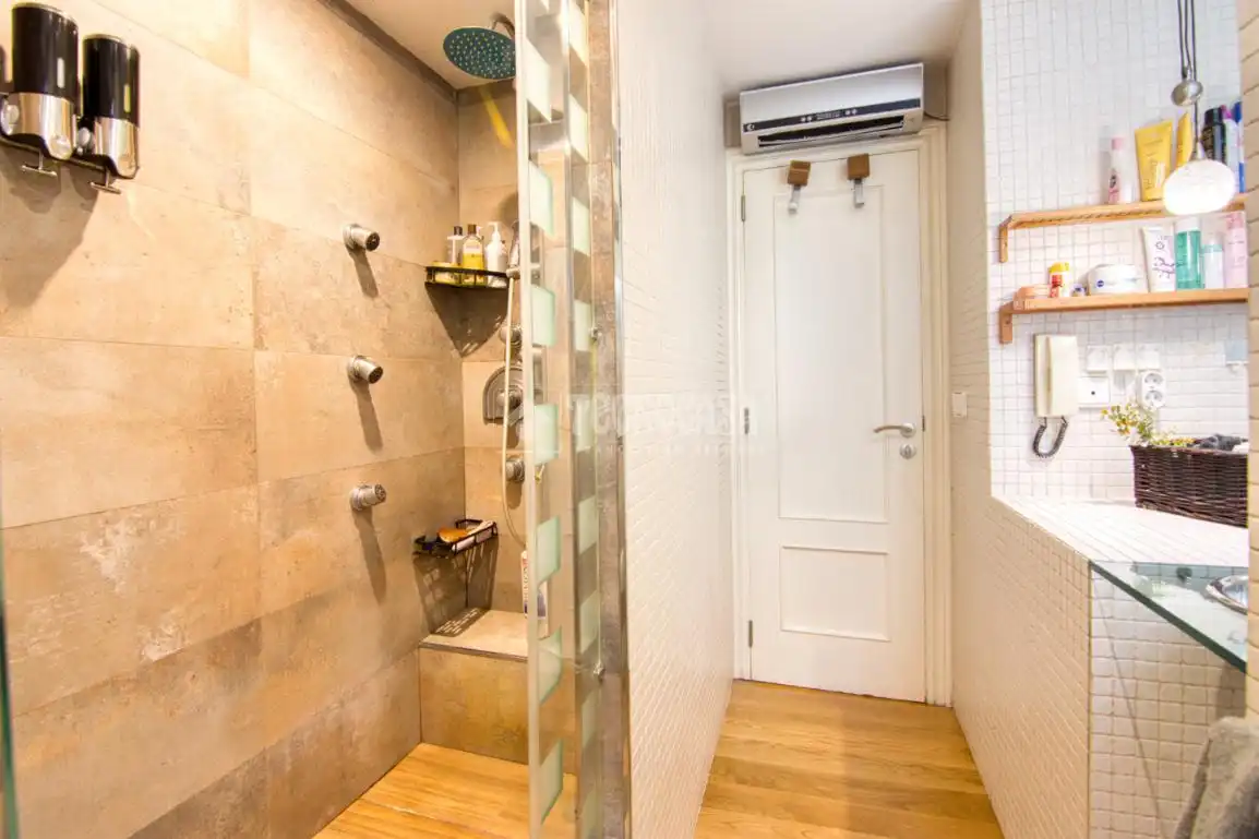 Baño de Piso en venta en Santander con Terraza y Trastero