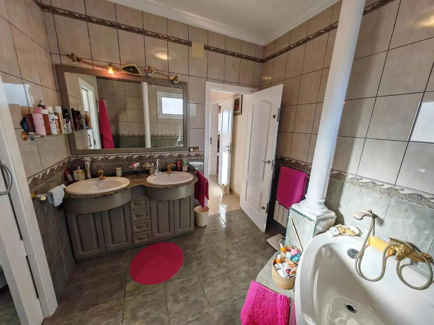 Bathroom of Houses for sale in Moraira