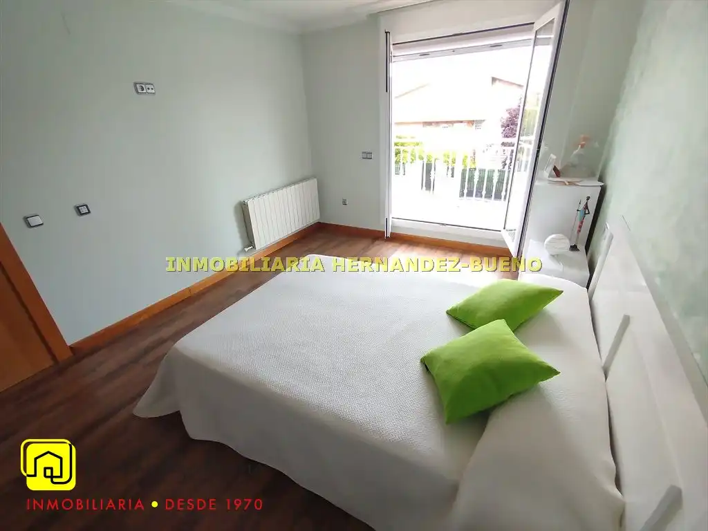 Habitación de Casa o chalet en venta en Calvarrasa de Abajo con Calefacción, Jardín privado y Terraza